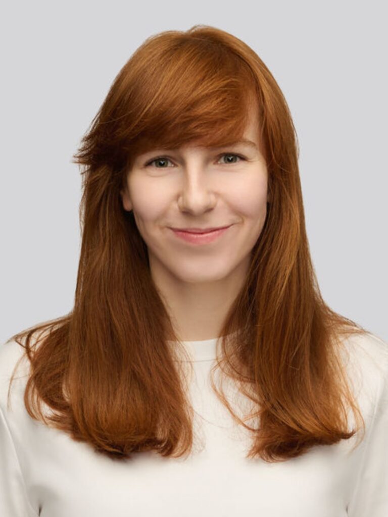 verslo portretas moteris studijoje Vilnius